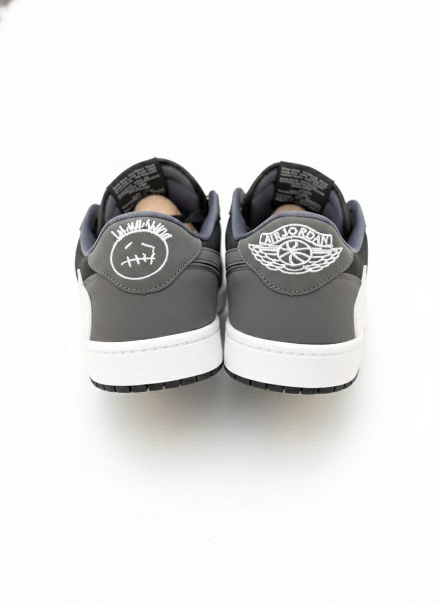 Travis Scott x Air Jordan 1 Low – Dark Grey / Black