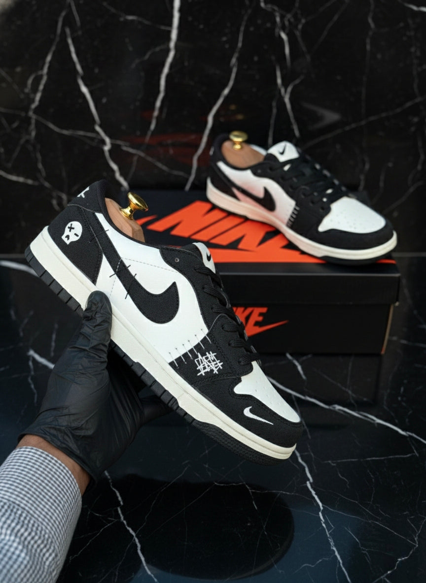 Nike Dunk Panda Low Voodoo