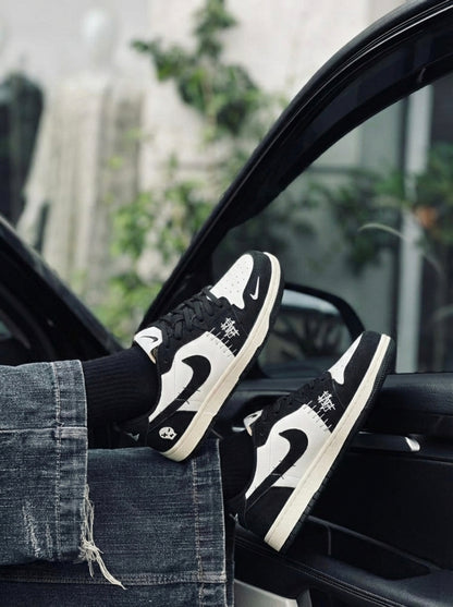 Nike Dunk Panda Low Voodoo