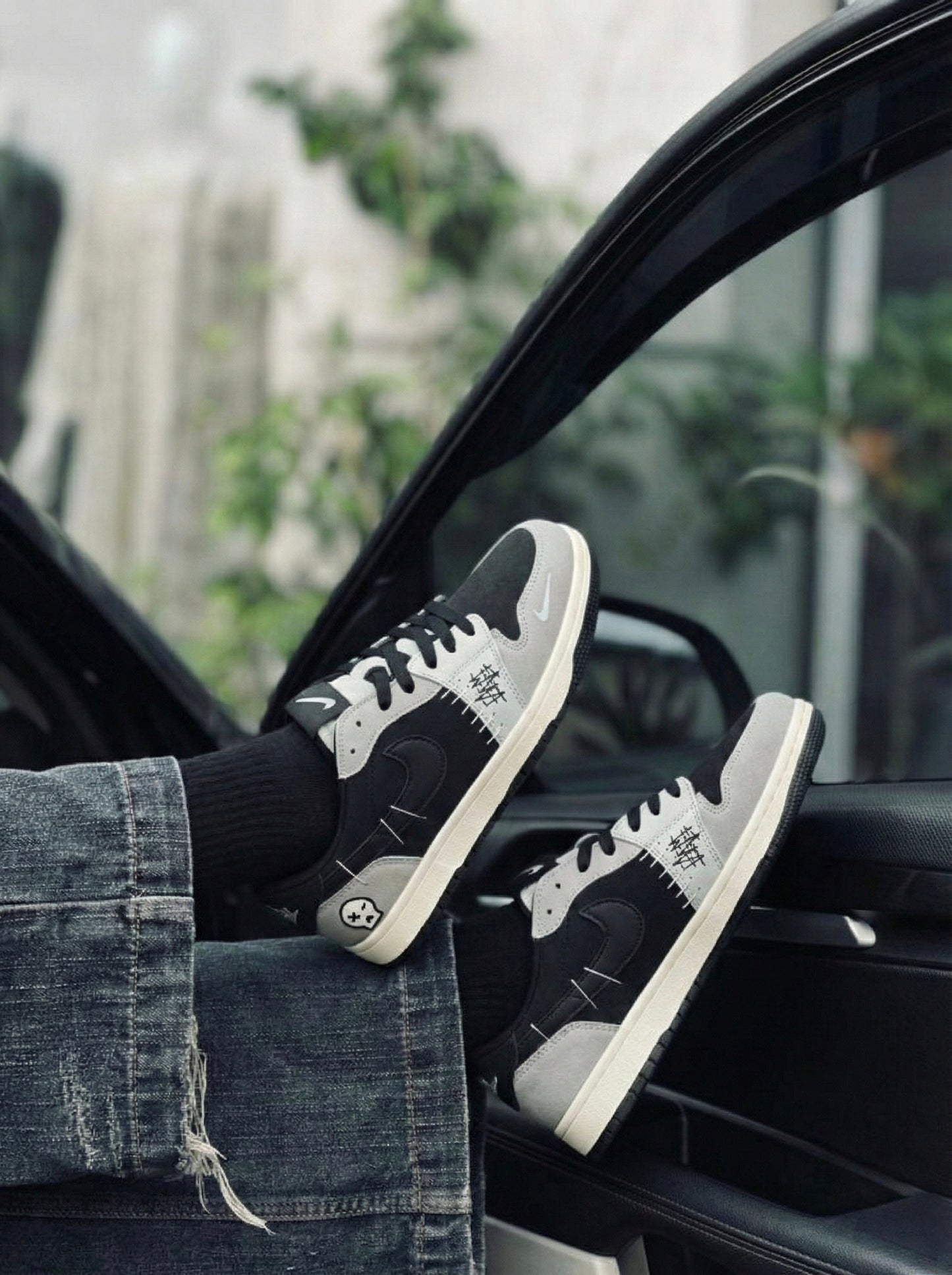 Nike Dunk Skull Low Voodoo