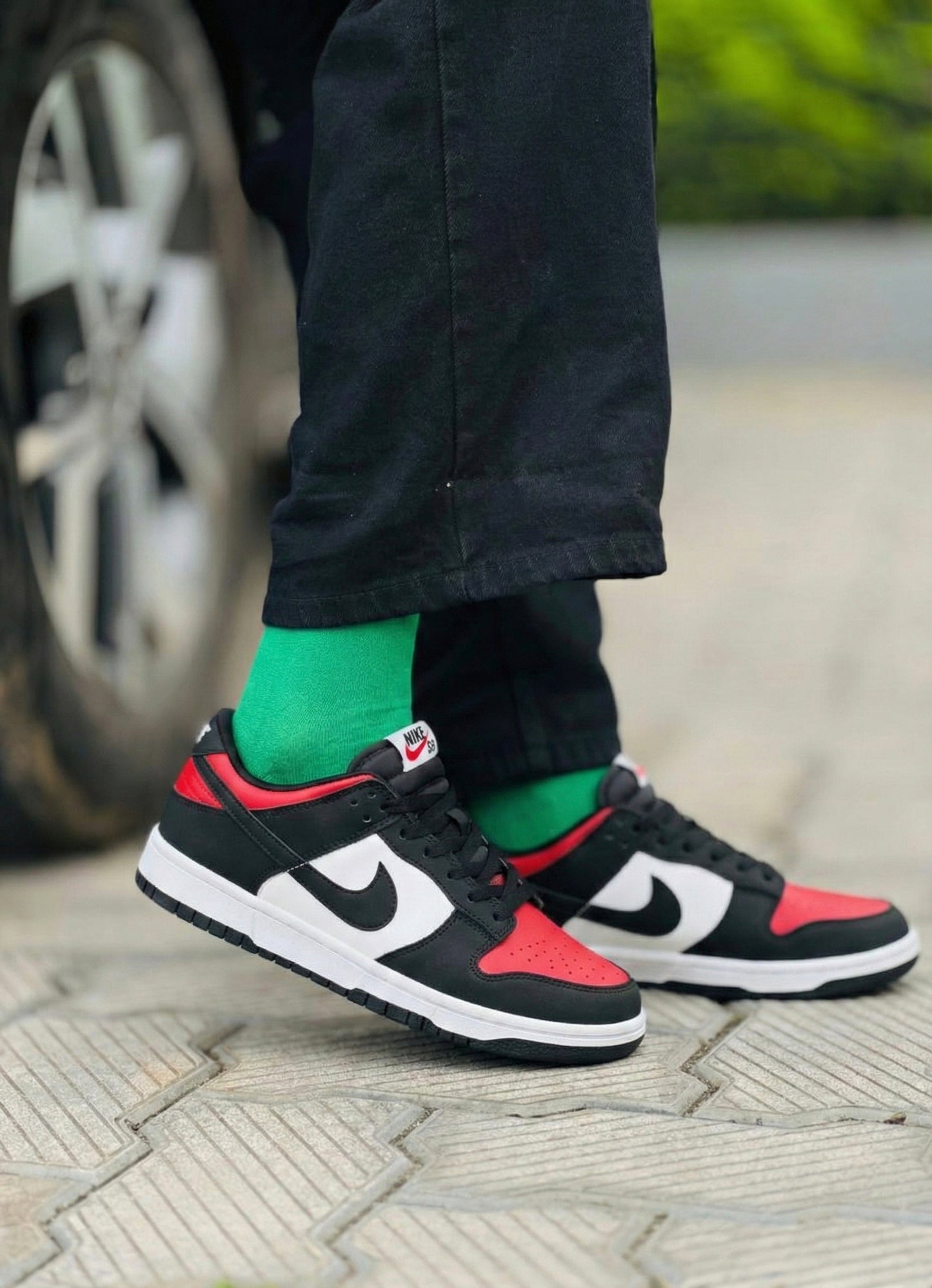 Nike Dunks "Bred Toe"