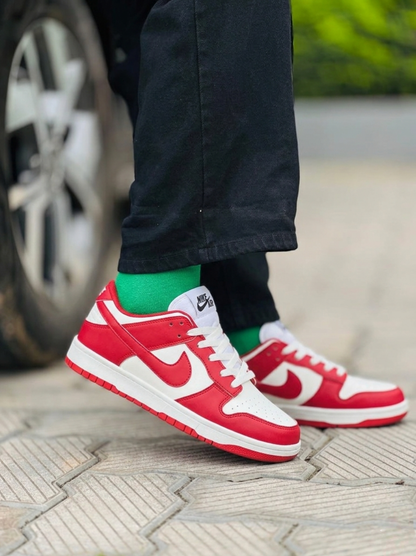 Nike Dunks low "University Red"