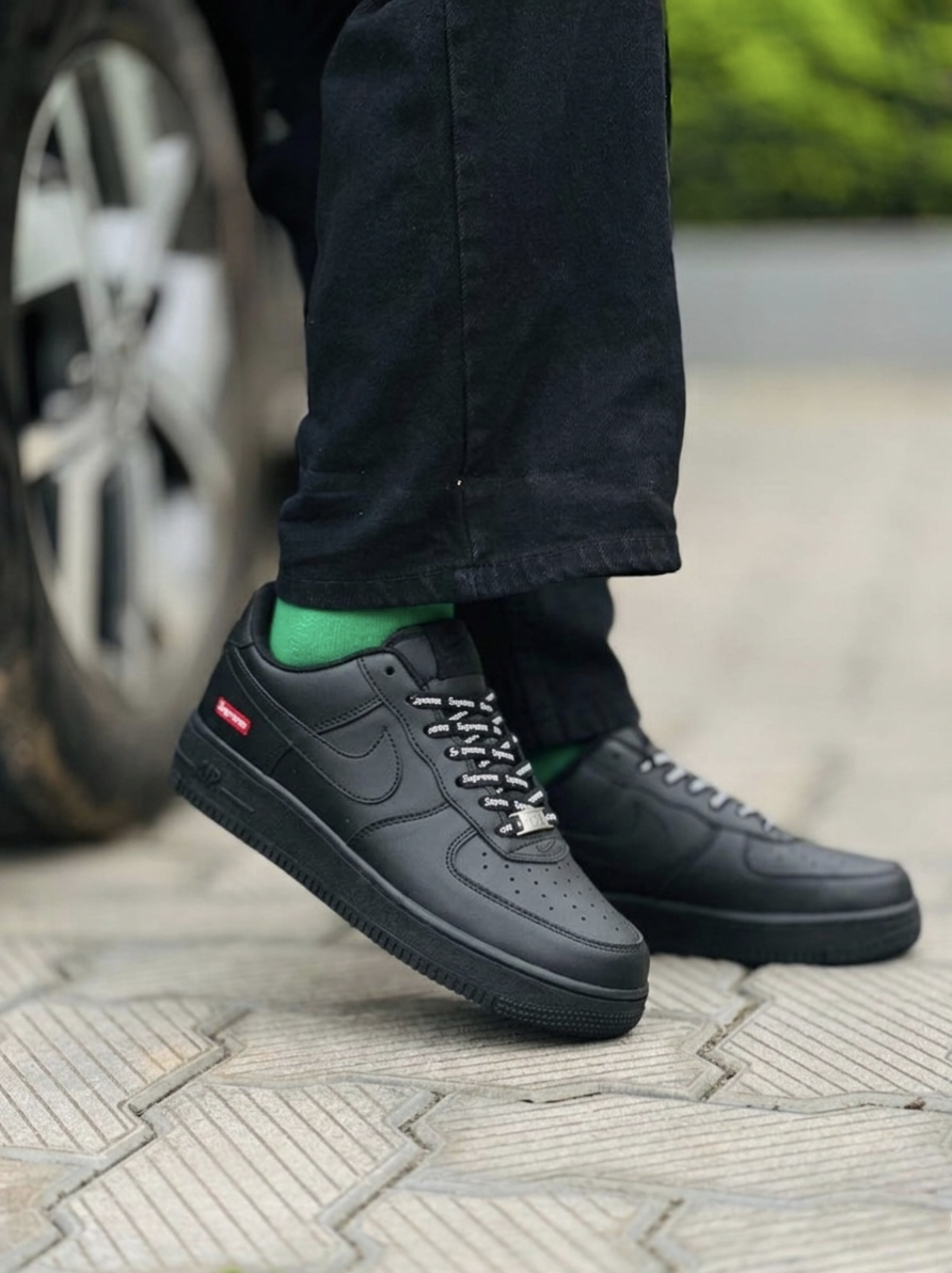 Nike Airforce 1 Supreme Stitched Sole - Black