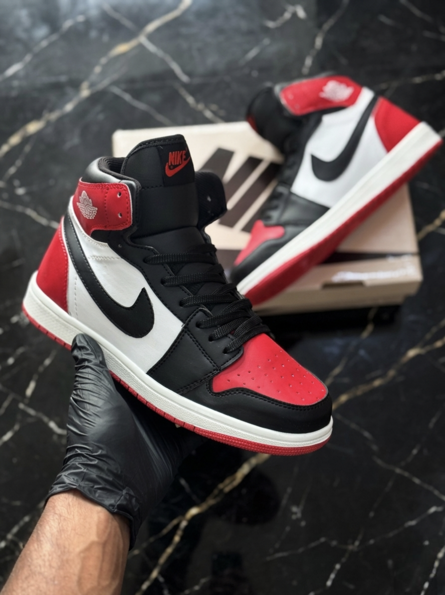 Air Jordan Retro 1 High "Bred Toe"
