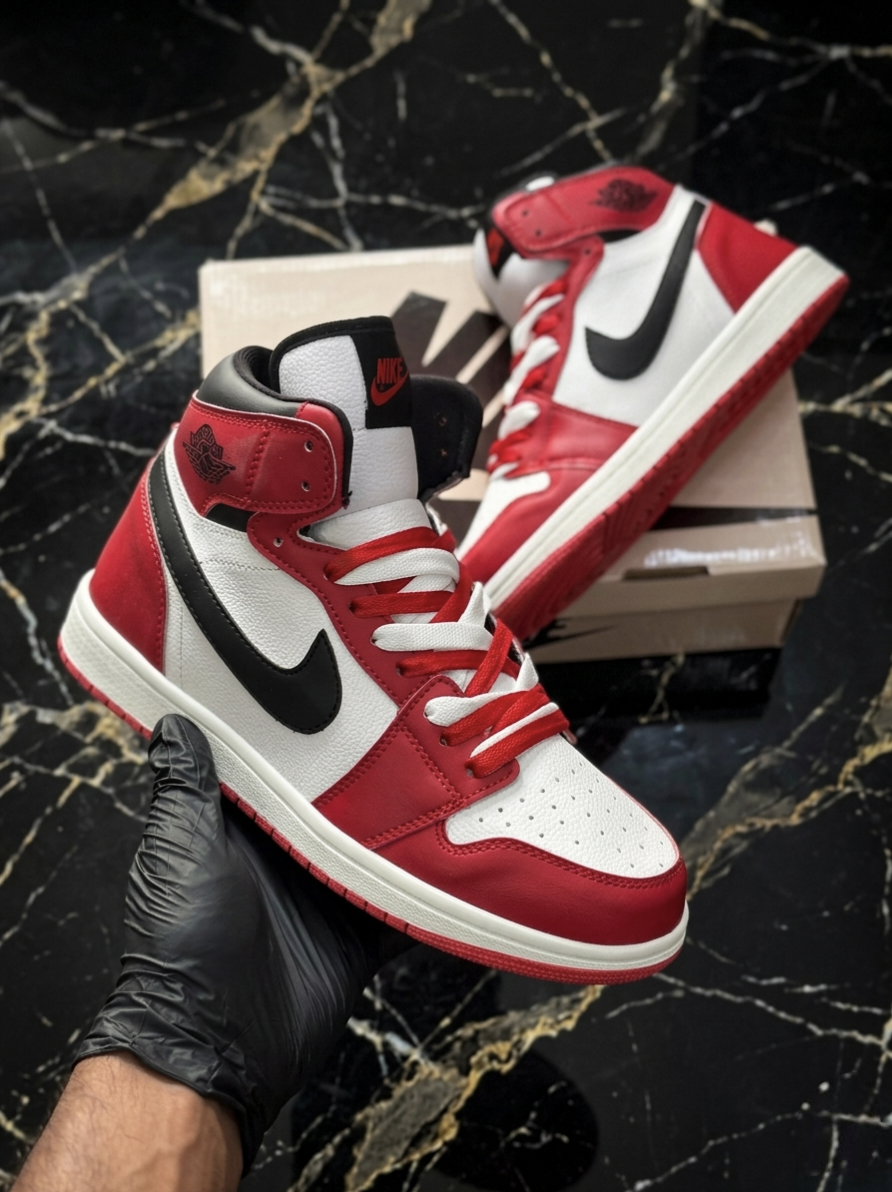 Air Jordan Retro 1 High "Chicago" – Leather Quality