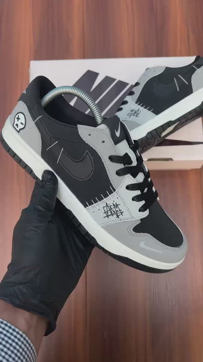 Nike Dunk Skull Low Voodoo